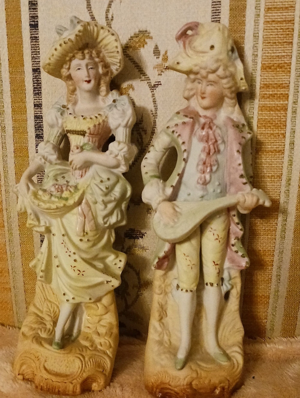 Source Unknown Pastel Yellow & Pink Porcelain Couple Figurines
